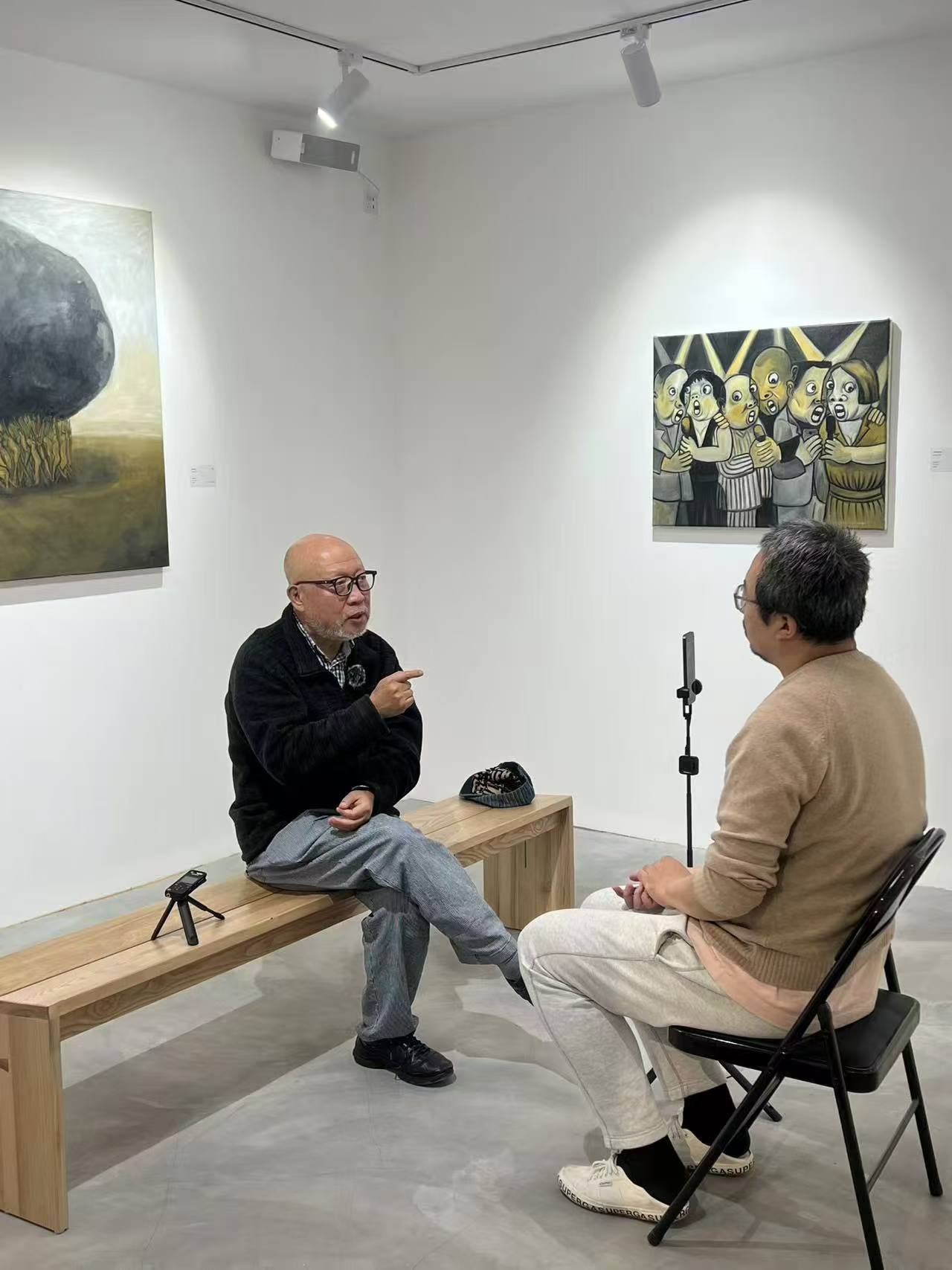 The Logic of the Absurd and the Weight of the Times:Tutou Juren at Faun Gallery