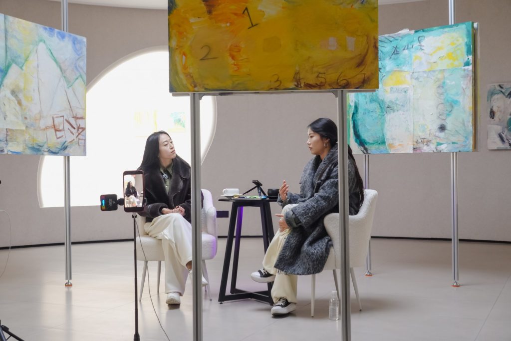 Kaili Shangguan × Jingli Gou | A Conversation Before Becoming Oneself